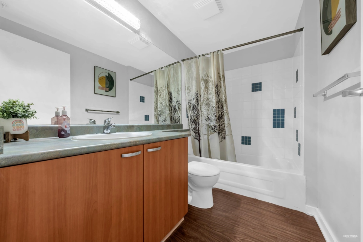 Dining Area Photo of 406 1249 Granville Street, Vancouver, BC