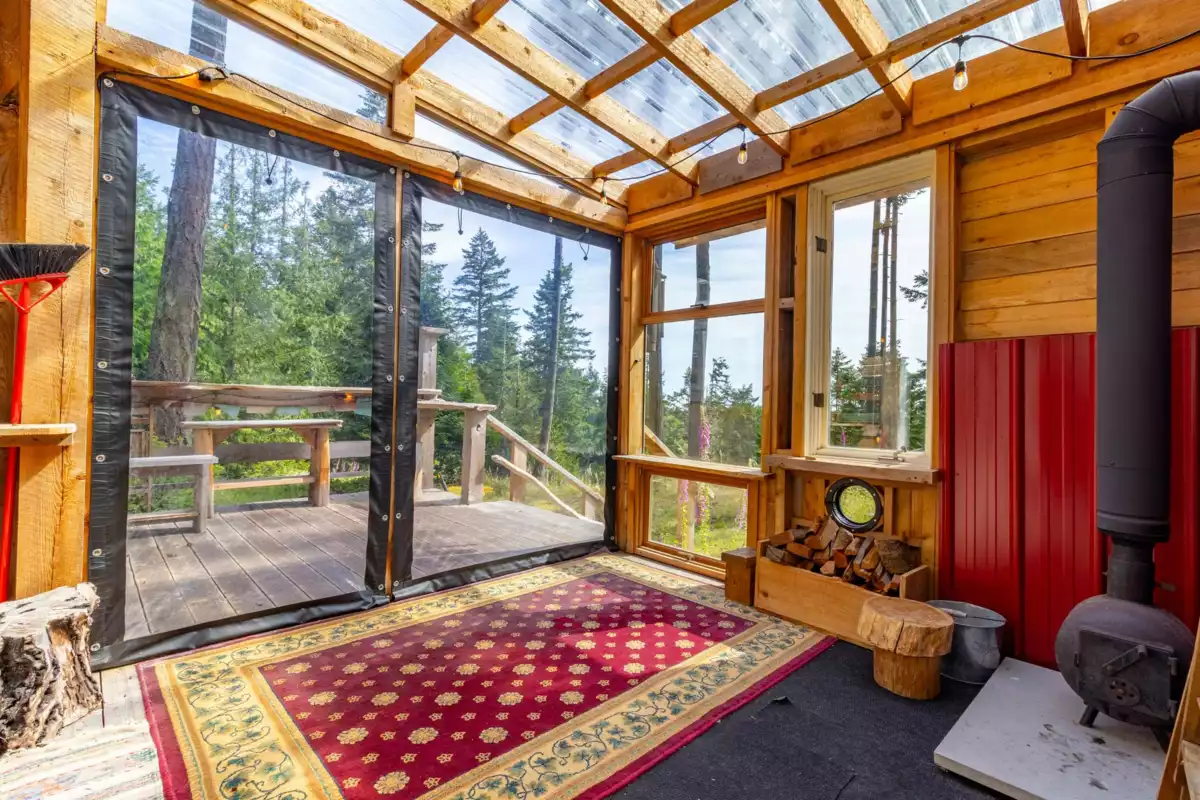 Breakfast Nook Photo of 1-861 E Bluff Road, Galiano Island, BC