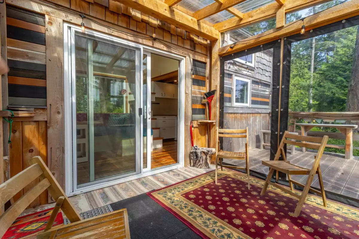 Primary Bathroom Photo of 1-861 E Bluff Road, Galiano Island, BC