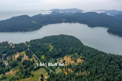 Front Yard Photo of 1-861 E Bluff Road, Galiano Island, BC