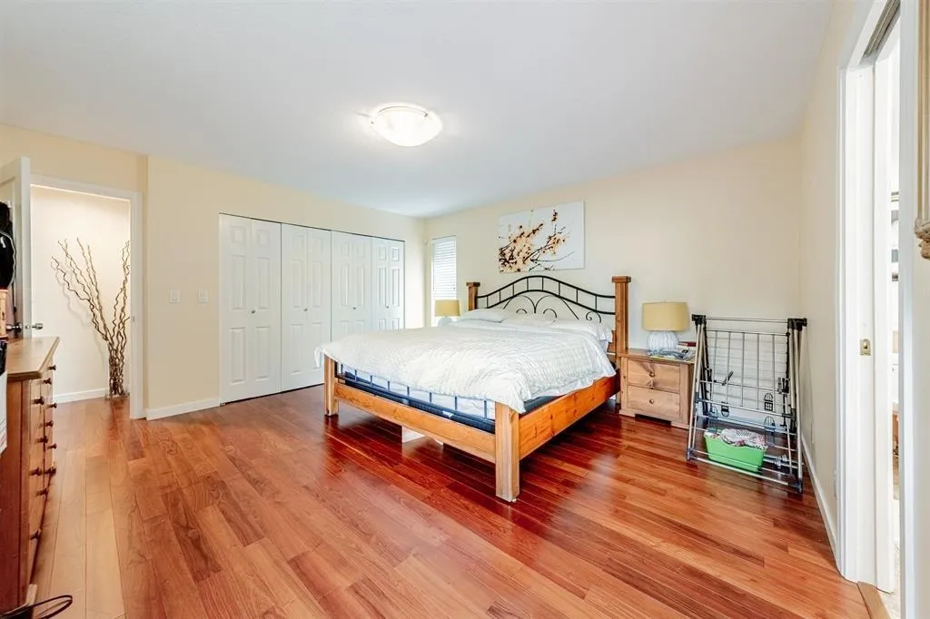 Family Room Photo of 14636 18 Avenue, Surrey, BC
