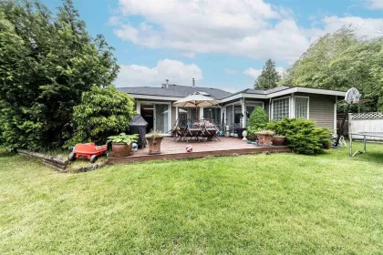 14636 18 Avenue, Surrey, BC, Surrey — Single Family Residence for sale