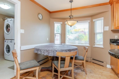 Guest Bathroom Photo of 24990 36 Avenue, Langley, BC
