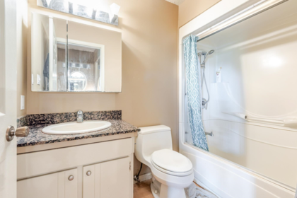 Mudroom Photo of 24990 36 Avenue, Langley, BC