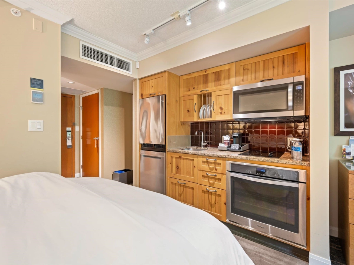 Family Room Photo of 670 4090 Whistler Way, Whistler, BC