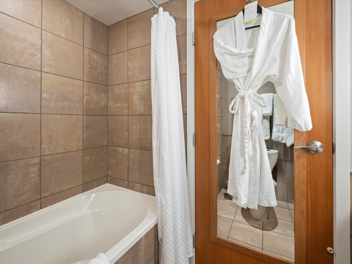 Walk-In Closet Photo of 670 4090 Whistler Way, Whistler, BC