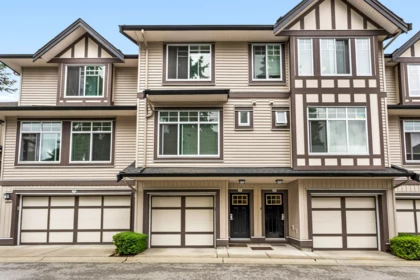 11 7090 180 Street, Surrey, BC, Surrey — Townhouse for sale