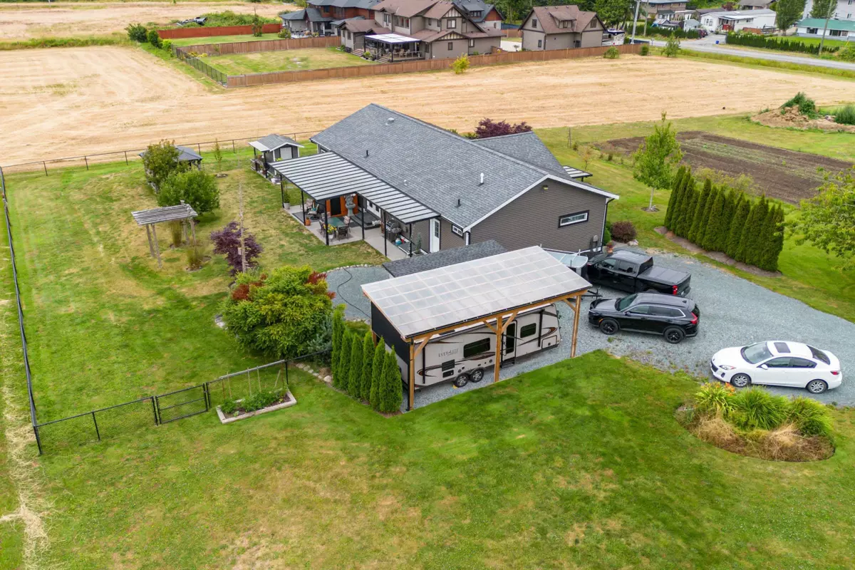 Dining Area Photo of 21370 24 Avenue, Langley, BC