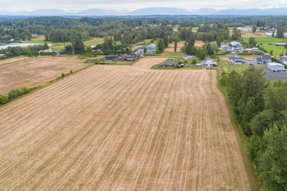 Hot Tub / Spa Photo of 21370 24 Avenue, Langley, BC