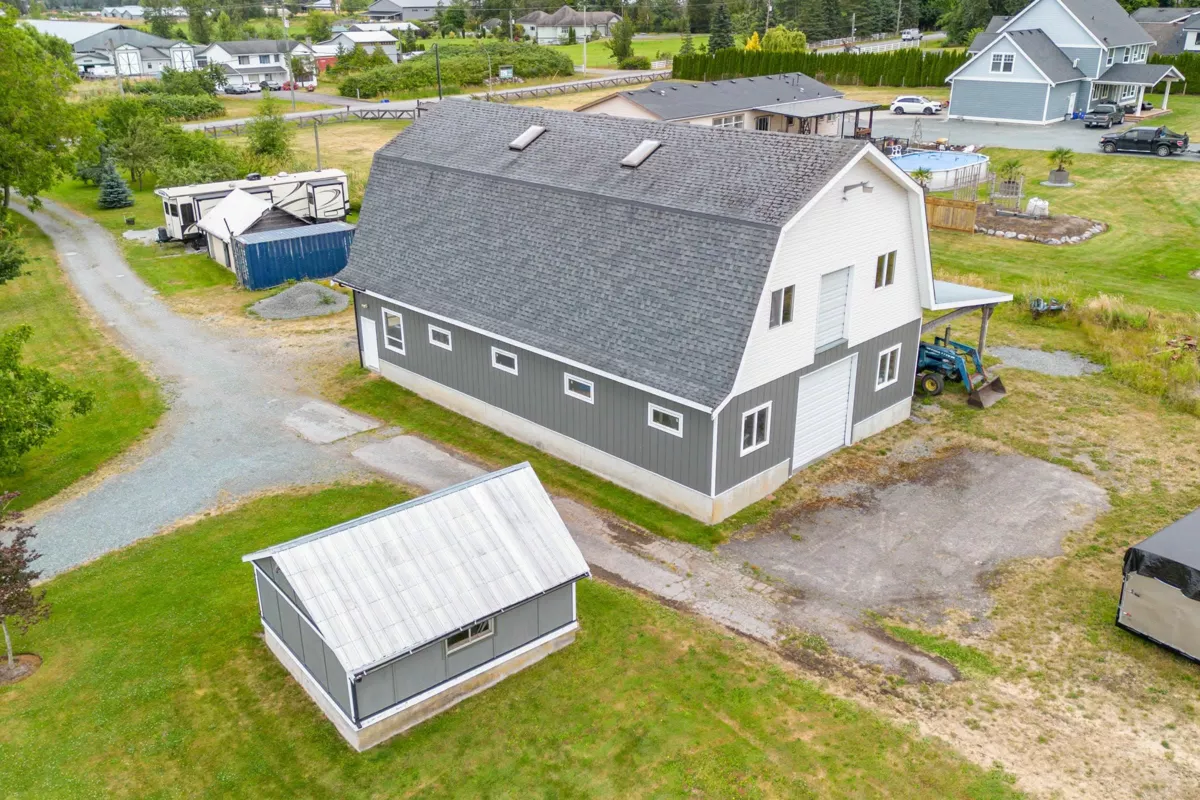 Kitchen Island Photo of 21370 24 Avenue, Langley, BC