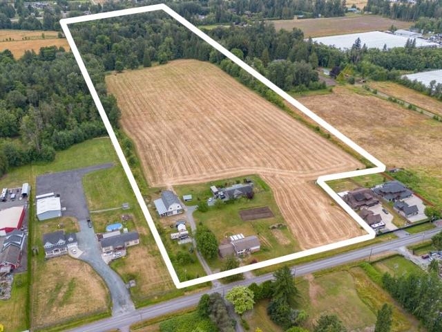 Living Room Photo of 21370 24 Avenue, Langley, BC