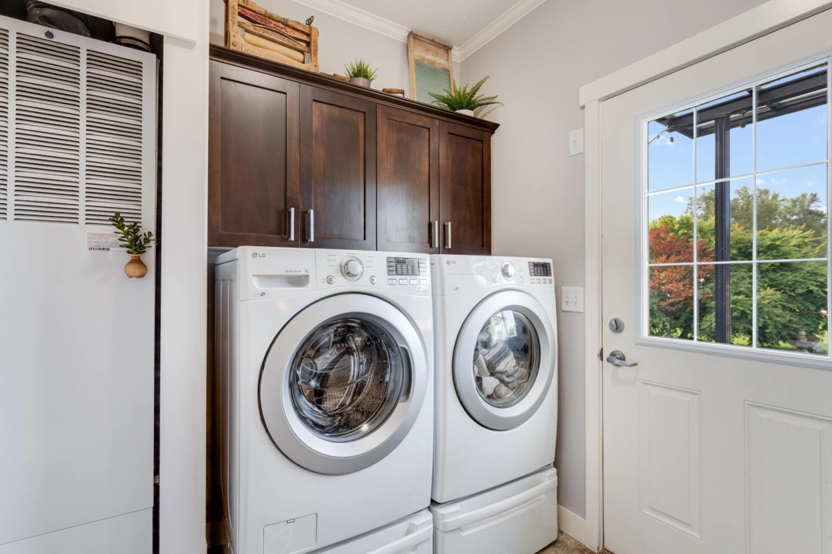 Powder Room Photo of 21370 24 Avenue, Langley, BC