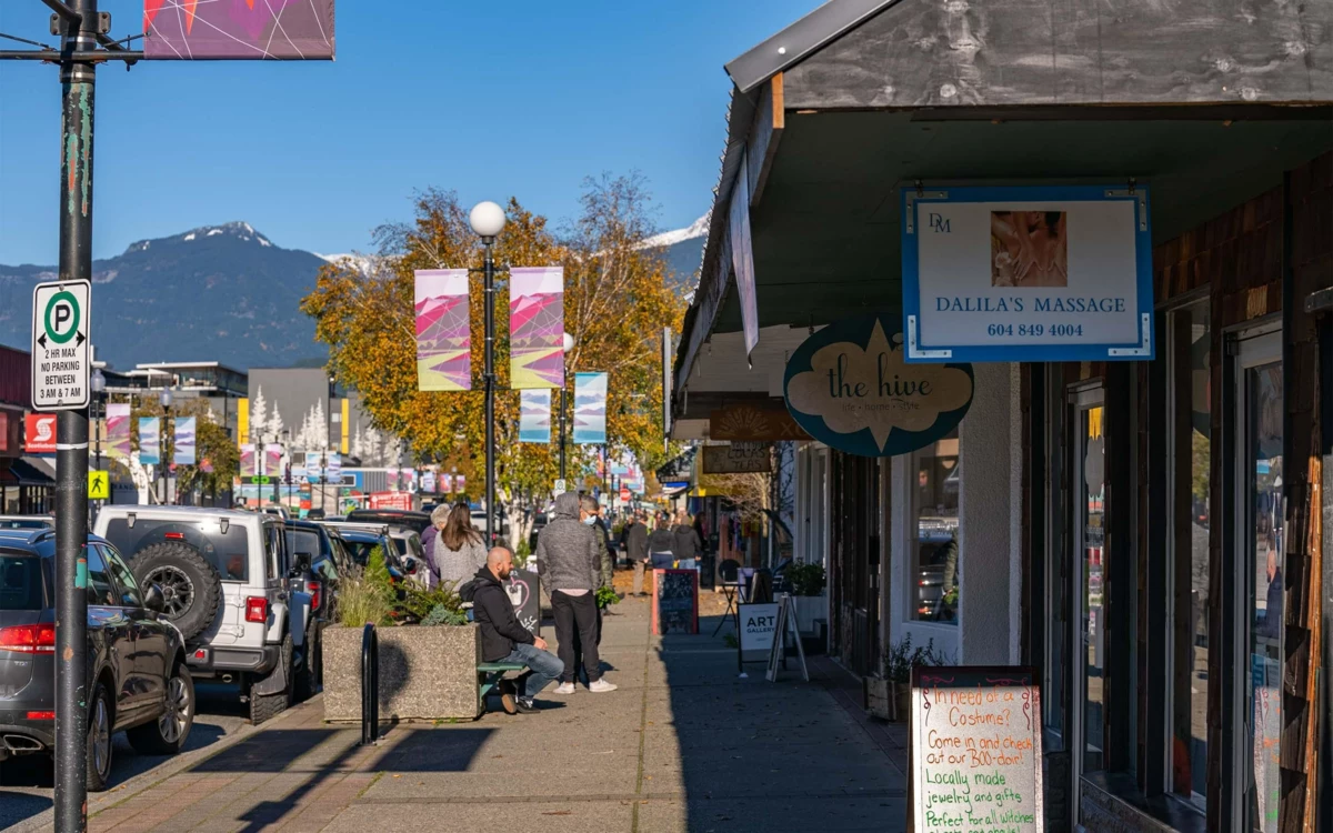 Bedroom 2 Photo of 402 1365 Victoria Street, Squamish, BC