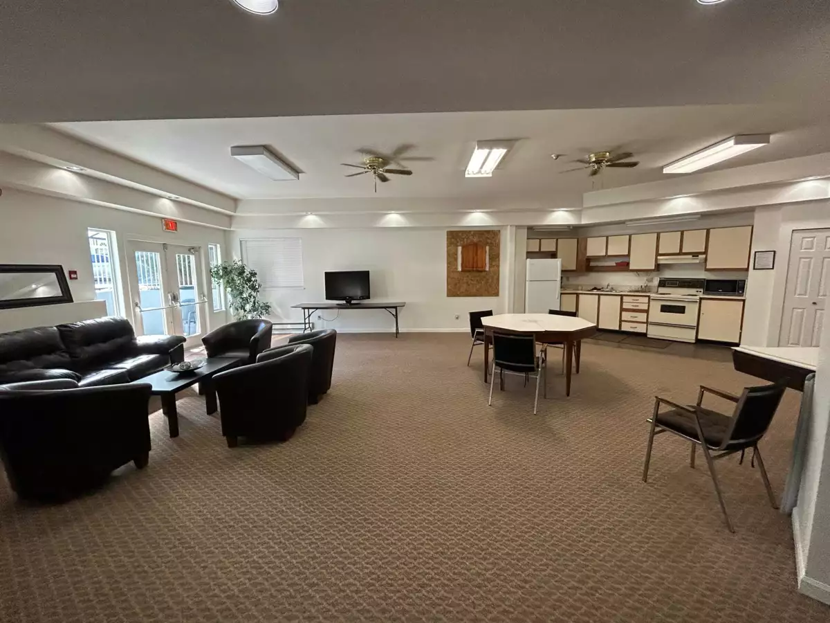 Powder Room Photo of 305 9295 122 Street, Surrey, BC