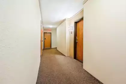 203 8720 Lansdowne Road, Richmond, BC, Richmond — Apartment/Condo for sale