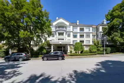 225 5735 Hampton Place, Vancouver, BC, Vancouver — Apartment/Condo for sale