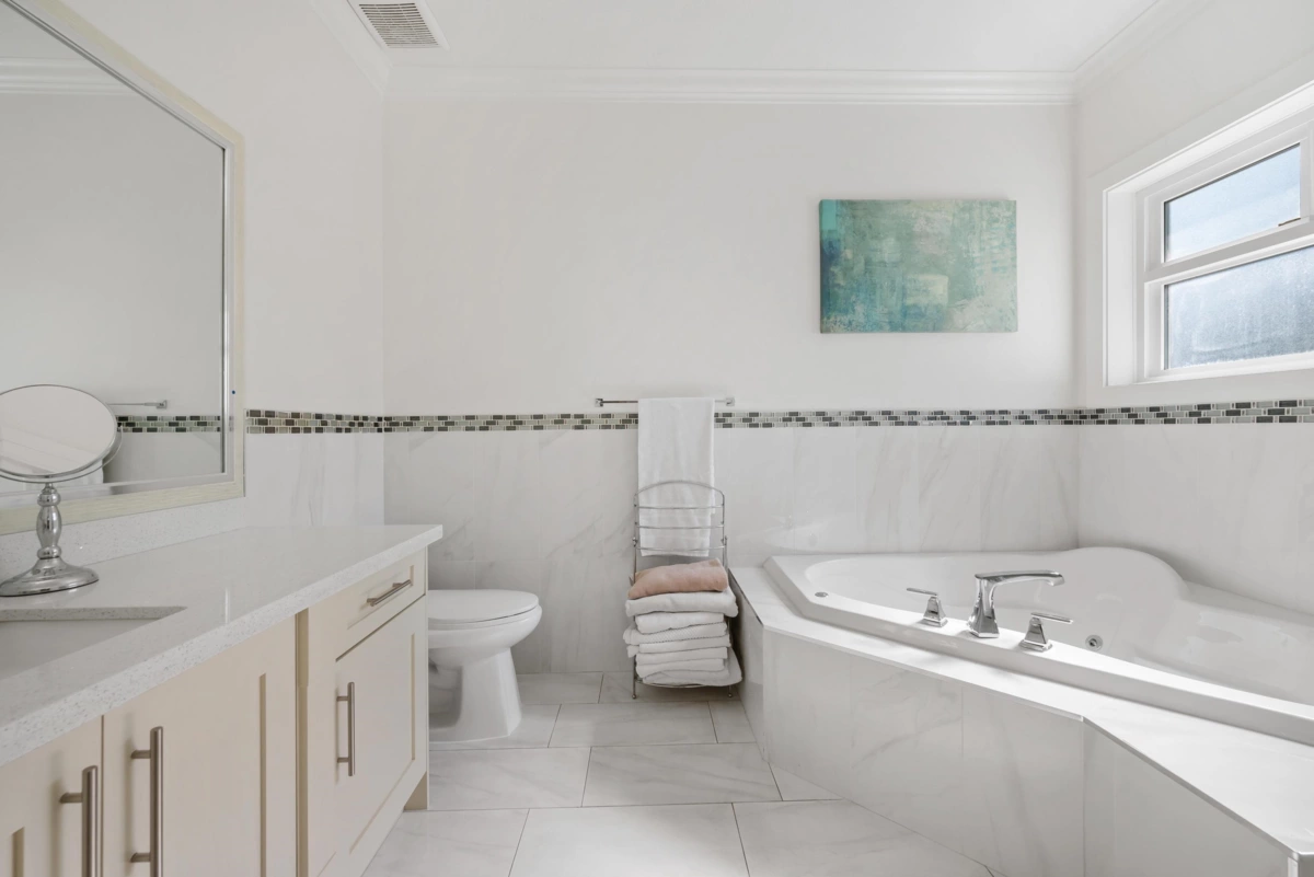 Powder Room Photo of 2365 264 Street, Langley, BC