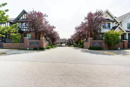 91 3500 Burke Village Promenade, Coquitlam, BC, Coquitlam — Townhouse for sale