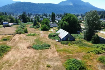Backyard Photo of 44705 Watson Road, Chilliwack, BC