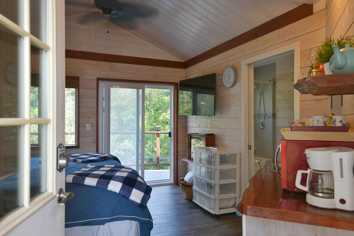 Backyard Photo of 9196 Truman Road, Halfmoon Bay, BC