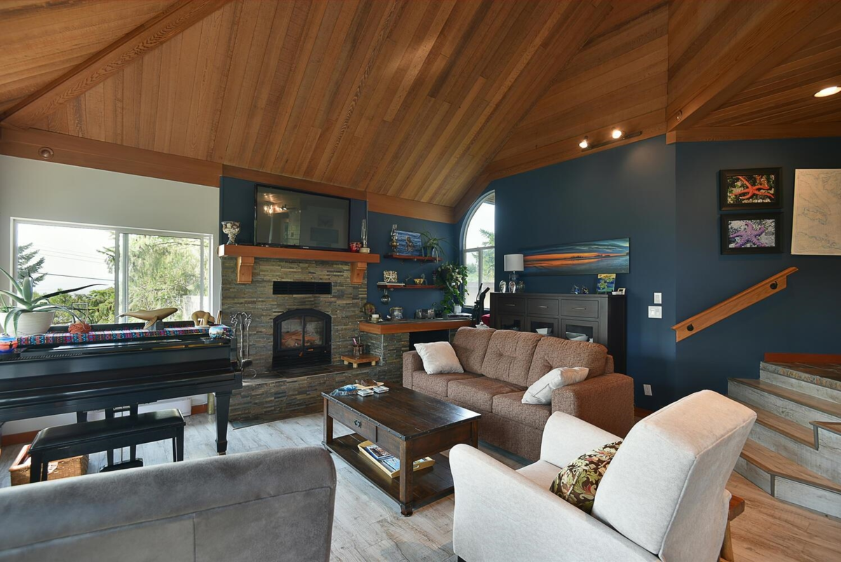 Bedroom 2 Photo of 9196 Truman Road, Halfmoon Bay, BC