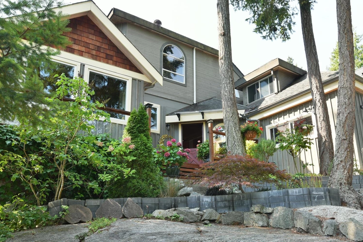Family Room Photo of 9196 Truman Road, Halfmoon Bay, BC