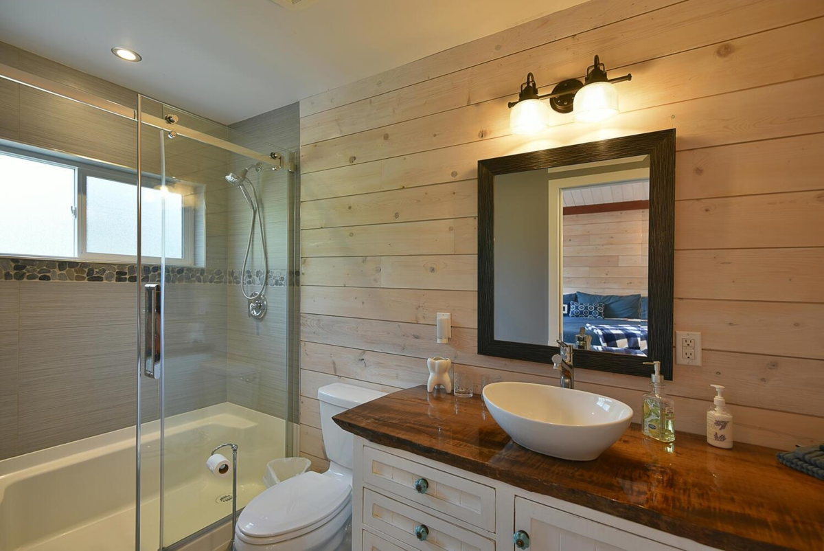 Garden / Landscaping Photo of 9196 Truman Road, Halfmoon Bay, BC