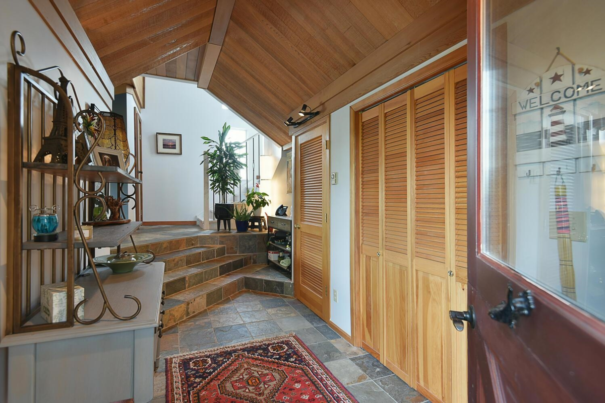 Kitchen Island Photo of 9196 Truman Road, Halfmoon Bay, BC