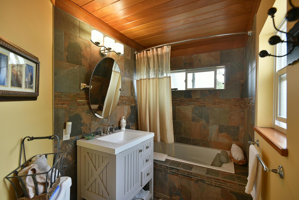Powder Room Photo of 9196 Truman Road, Halfmoon Bay, BC