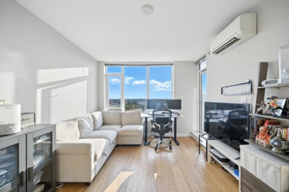 Breakfast Nook Photo of 1007 6951 Elmbridge Way, Richmond, BC