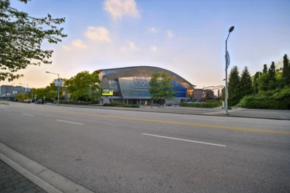 Fitness Center Photo Near 1007 6951 Elmbridge Way, Richmond, BC