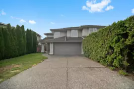 15582 Russell Avenue, White Rock, BC