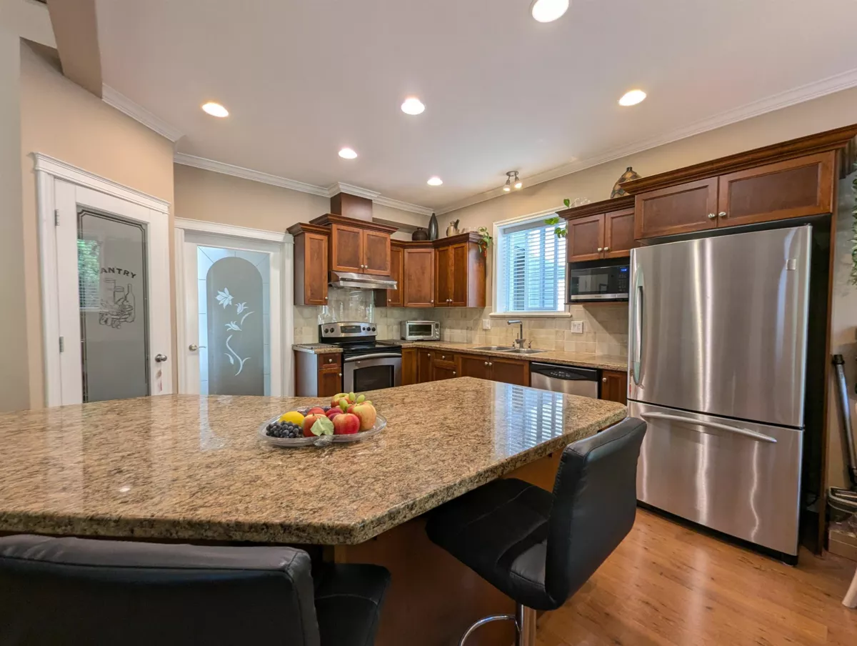 Powder Room Photo of 13368 233 Street, Maple Ridge, BC