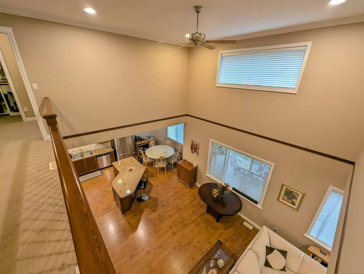 Primary Bathroom Photo of 13368 233 Street, Maple Ridge, BC