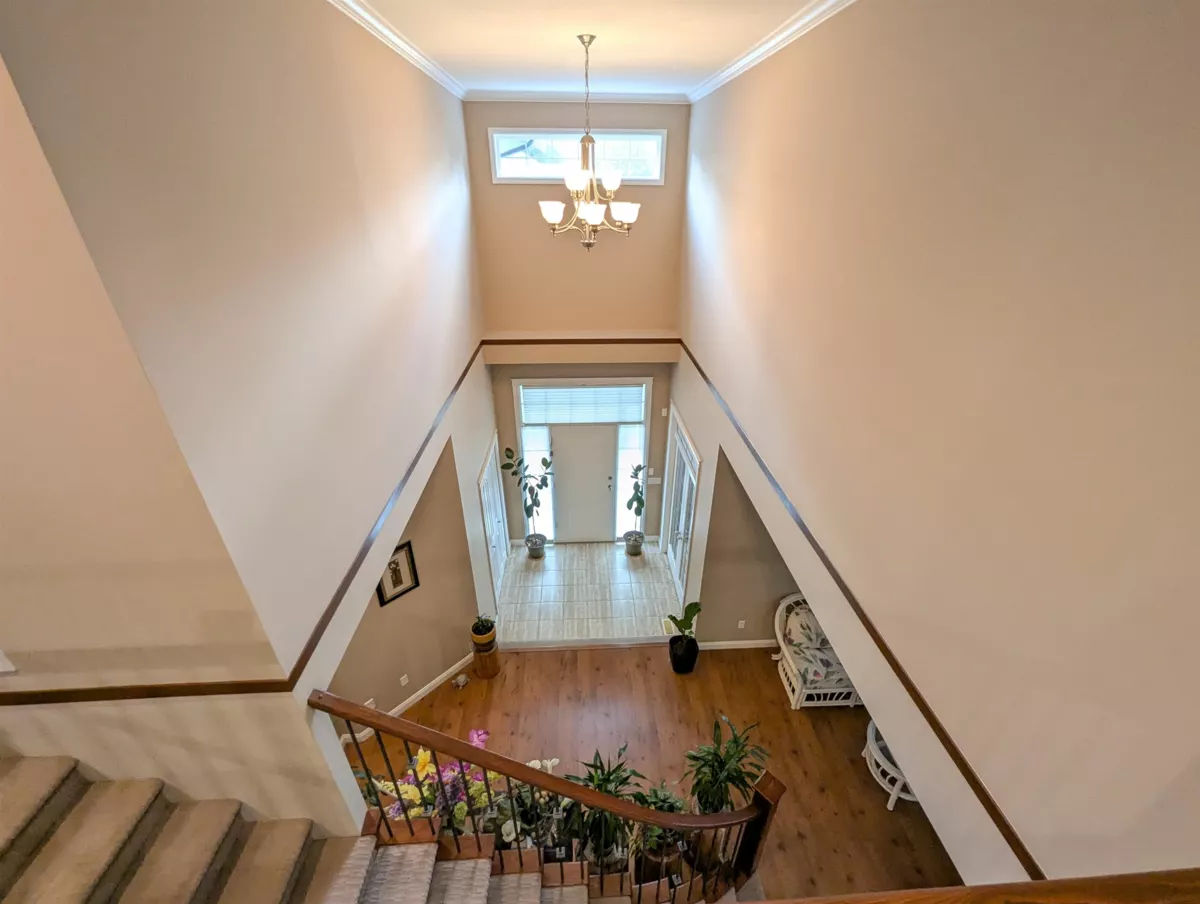 Walk-In Closet Photo of 13368 233 Street, Maple Ridge, BC