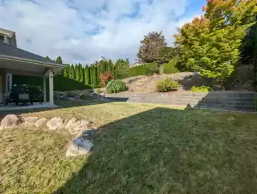 Swimming Pool Photo of 13368 233 Street, Maple Ridge, BC