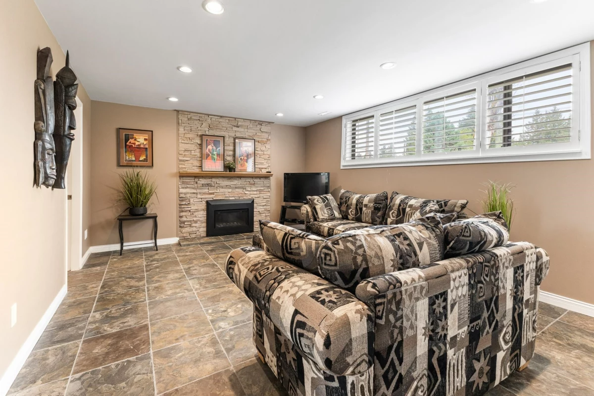 Primary Bathroom Photo of 1626 Oughton Drive, Port Coquitlam, BC