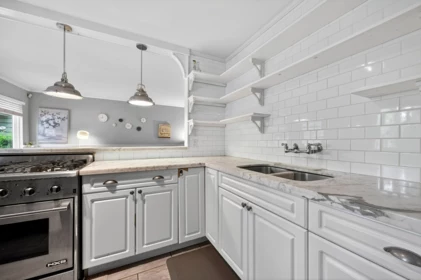 Powder Room Photo of 1554 128a Street, Surrey, BC