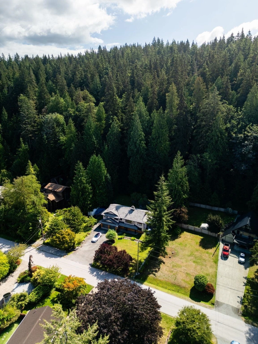 Outdoor Patio Photo of 3580 Main Avenue, Belcarra, BC