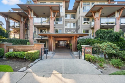 301 7131 Stride Avenue, Burnaby, BC, Burnaby — Apartment/Condo for sale