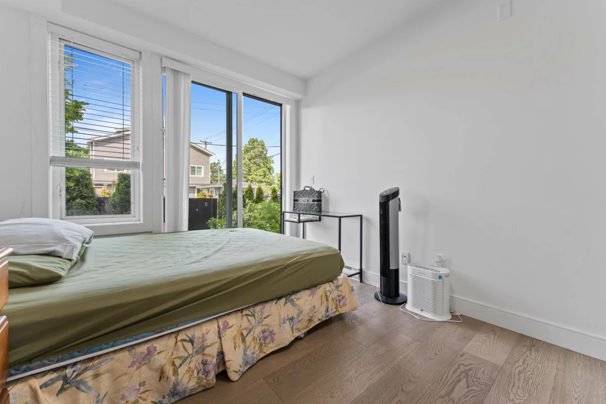 Primary Bathroom Photo of 2388 E 34th Avenue, Vancouver, BC