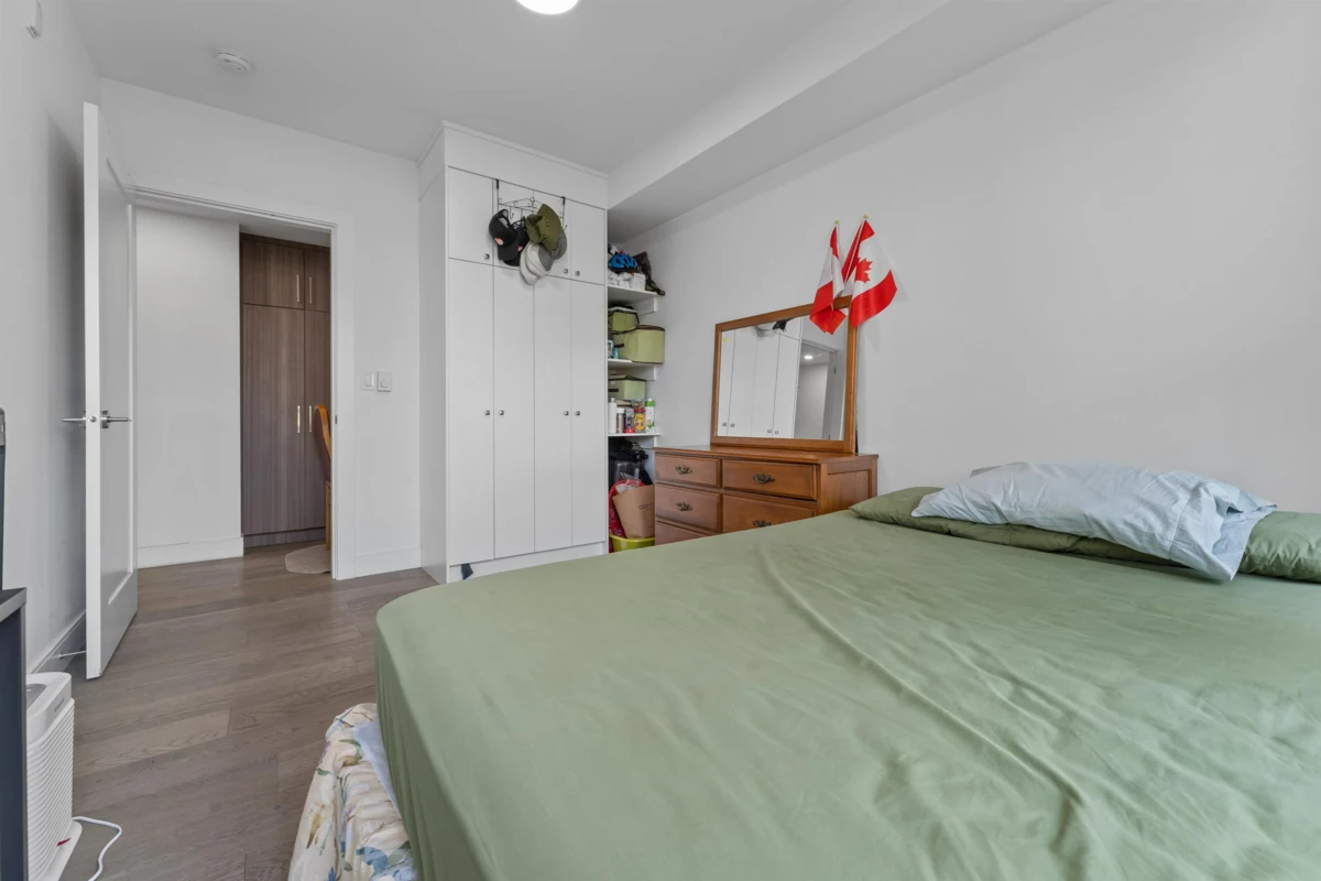 Walk-In Closet Photo of 2388 E 34th Avenue, Vancouver, BC