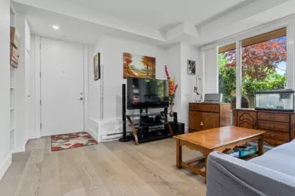 2388 E 34th Avenue, Vancouver, BC, Vancouver — Townhouse for sale