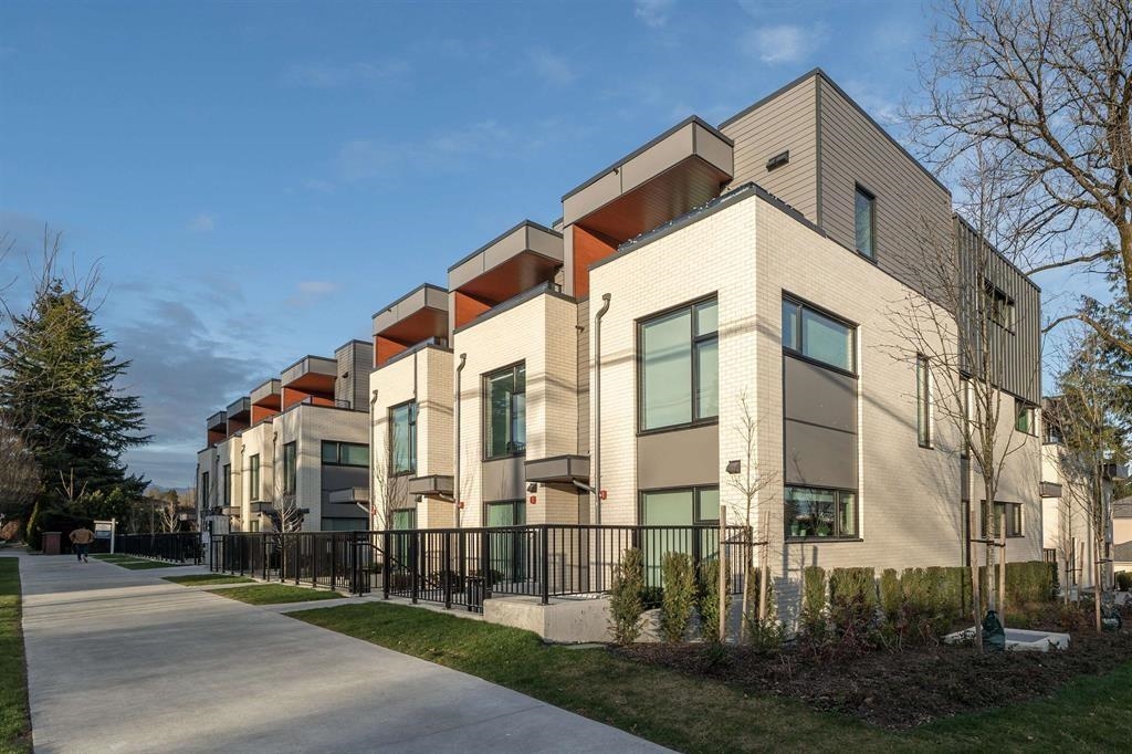 Dining Area Photo of 3 6768 Oak Street, Vancouver, BC