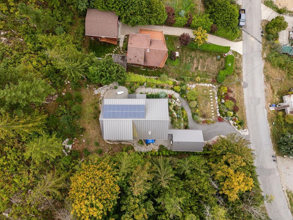 Hot Tub / Spa Photo of 5895 Skookumchuk Road, Sechelt, BC