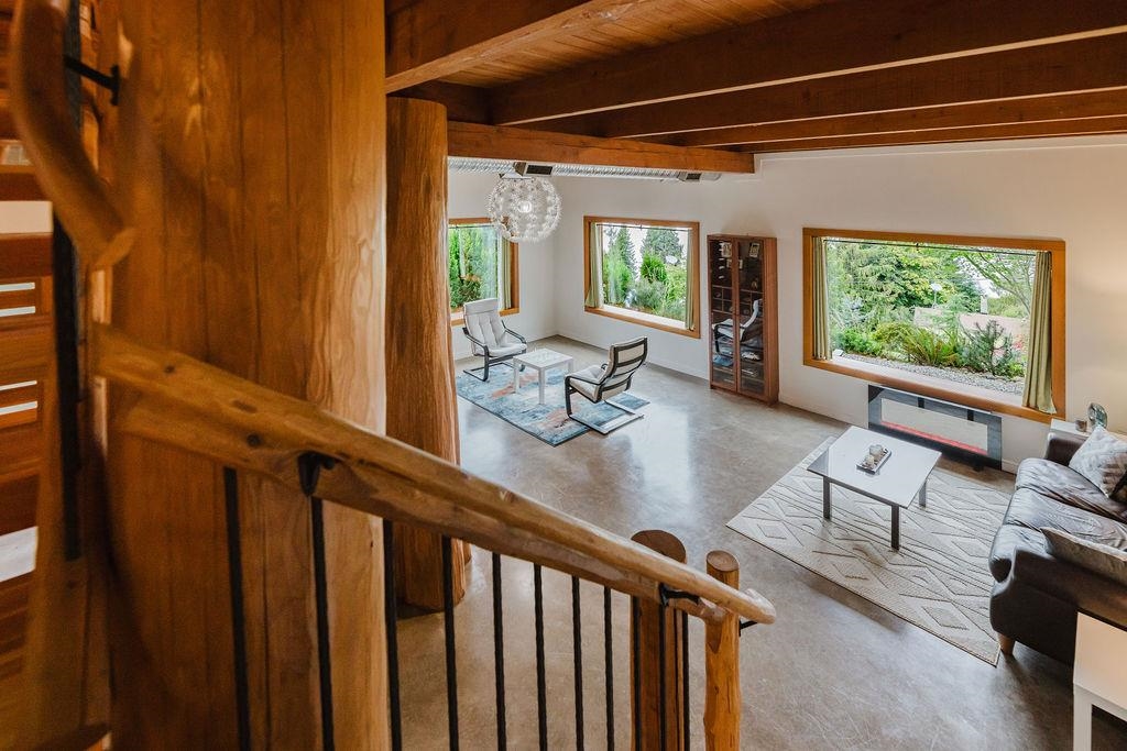 Powder Room Photo of 5895 Skookumchuk Road, Sechelt, BC