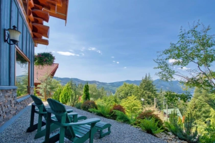 5895 Skookumchuk Road, Sechelt, BC, Sechelt — Single Family Residence for sale