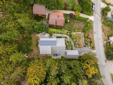 Hot Tub / Spa Photo of 5895 Skookumchuk Road, Sechelt, BC