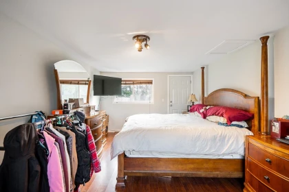 Walk-In Closet Photo of 17952 Shannon Place, Surrey, BC