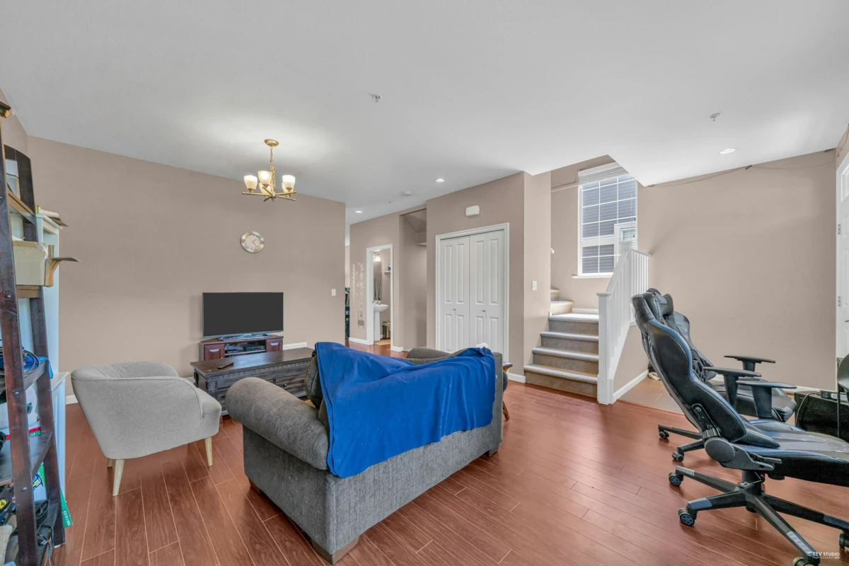 Breakfast Nook Photo of 6942 208 Street, Langley, BC